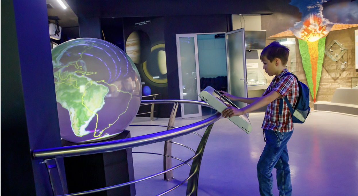 Essence of Interactive Exhibits