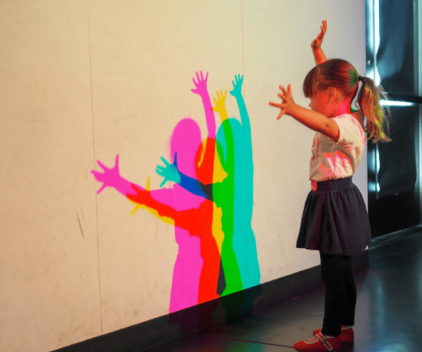 colored shadows