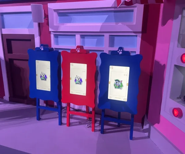 Art Store interactive exhibit easels with coloring touch screens